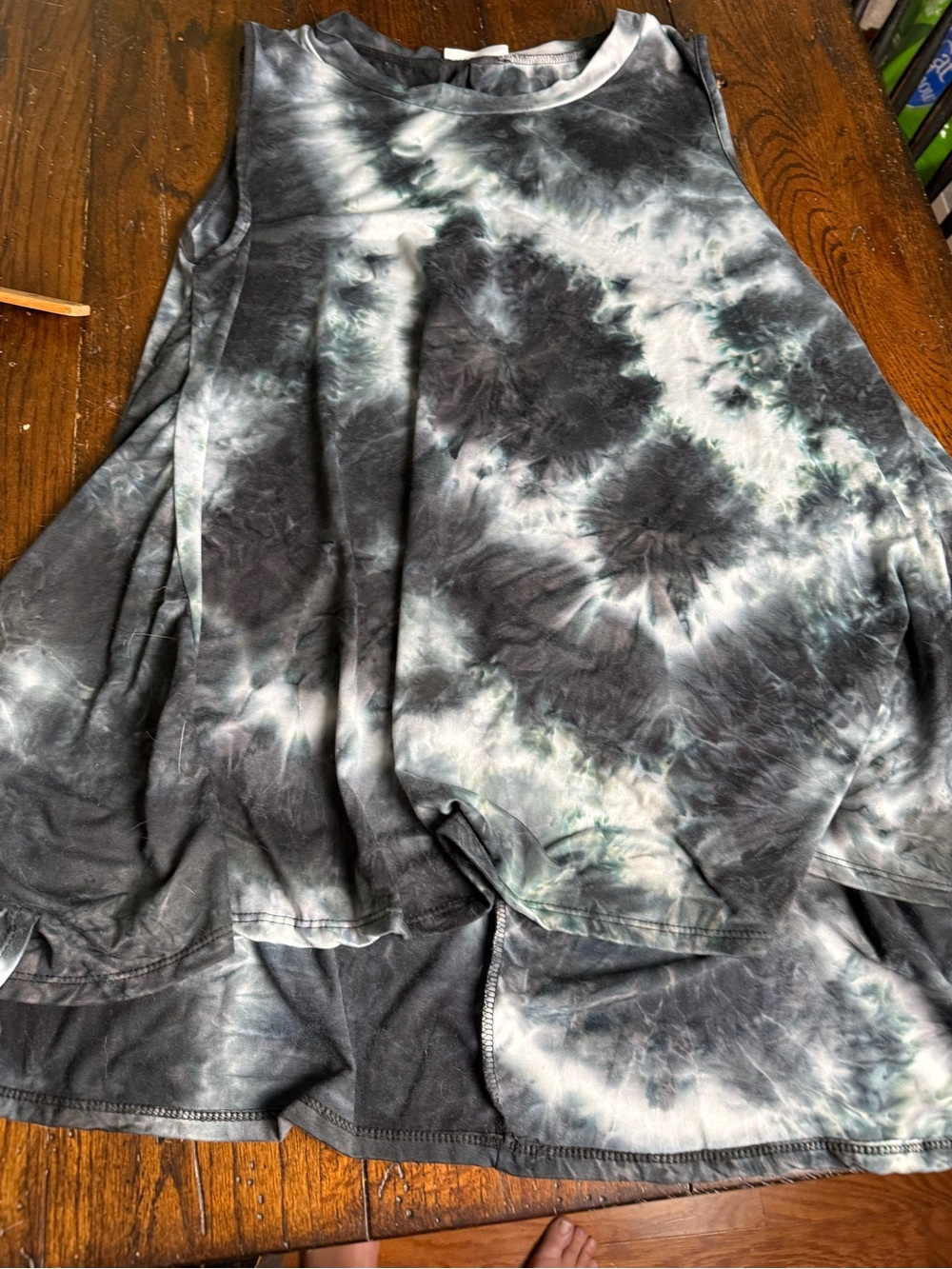 Blumin Tie-Dye Sleeveless Tank Top - Black & Gray L